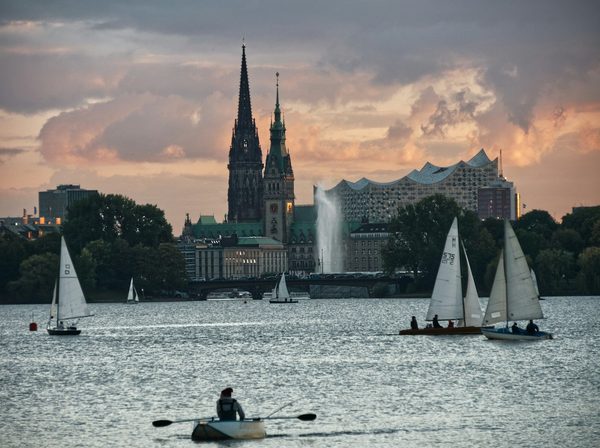 Seitensprung in Hamburg: Blick auf die Stadt